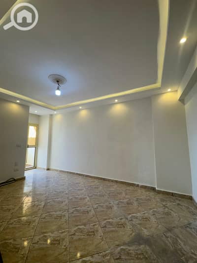 شقة 3 غرف نوم للبيع في ميامي، الإسكندرية - a47092cd-1178-4d4b-9751-64e67bf33157. jpg