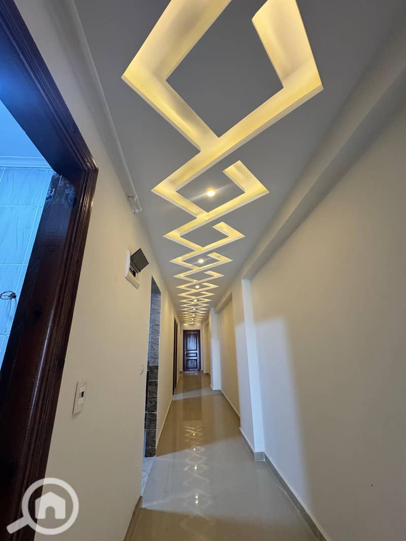 2 9369e588-e322-449a-b30e-c582b8b71bbe. jpg