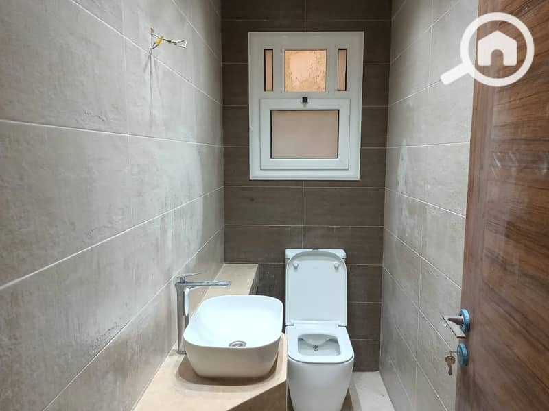 18 IMG-20251207-WA0024. jpg