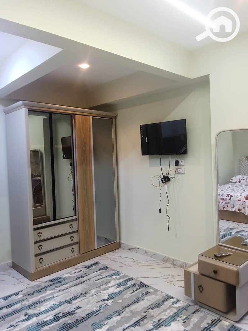 2 11cb484b-60d2-4076-94a7-84023211dcbe. jpg