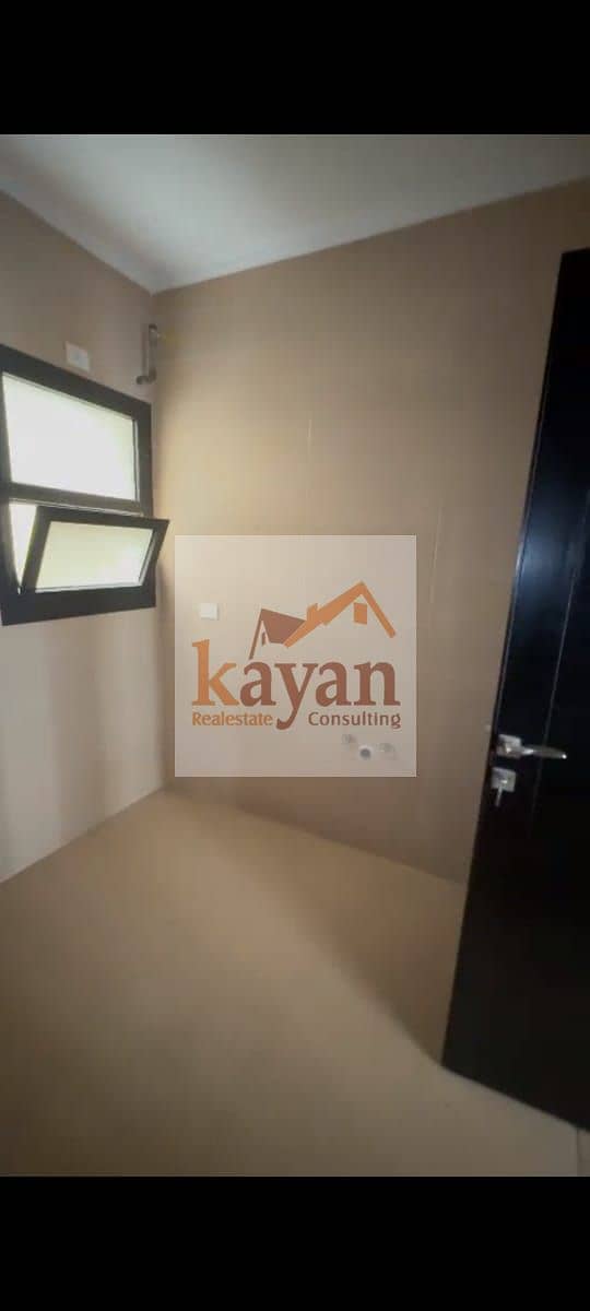 13 e7b169f8-0dc6-483c-9b88-741c400835be. jpg