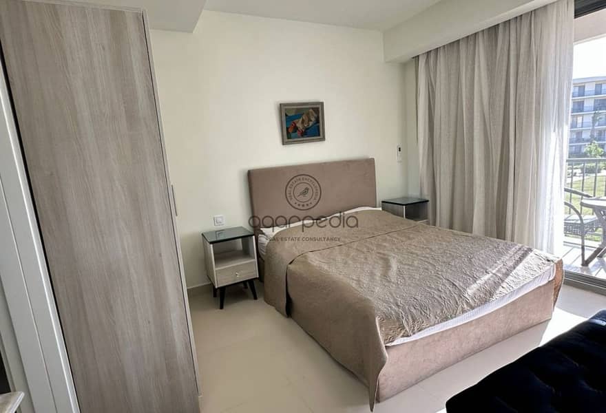 8 dd2a80ad-5f73-4032-ac15-21064c782a8d. jpg