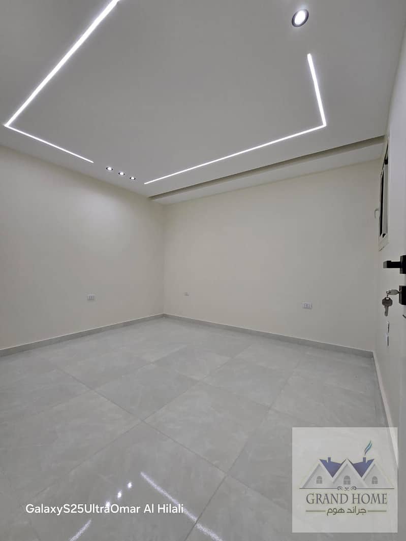 6 83ce79f8-1656-4bf0-8193-1f5daf44ebf2. jpg