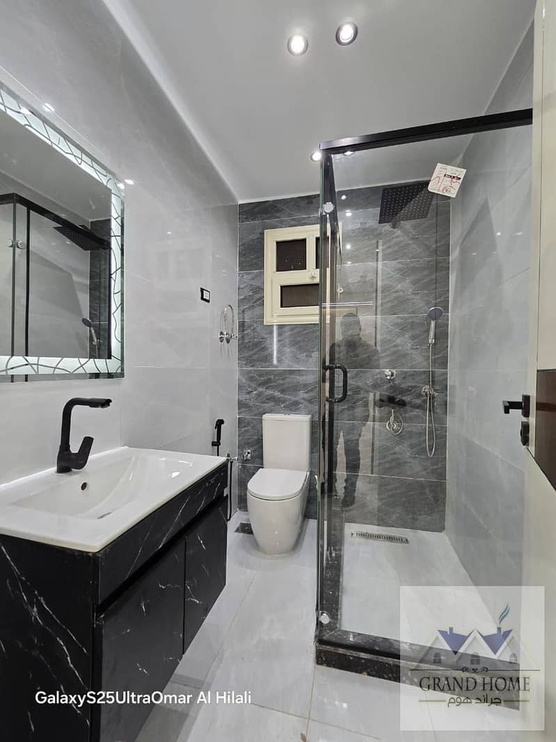 8 5427fe8c-2820-4be6-9703-055bffa46be1. jpg