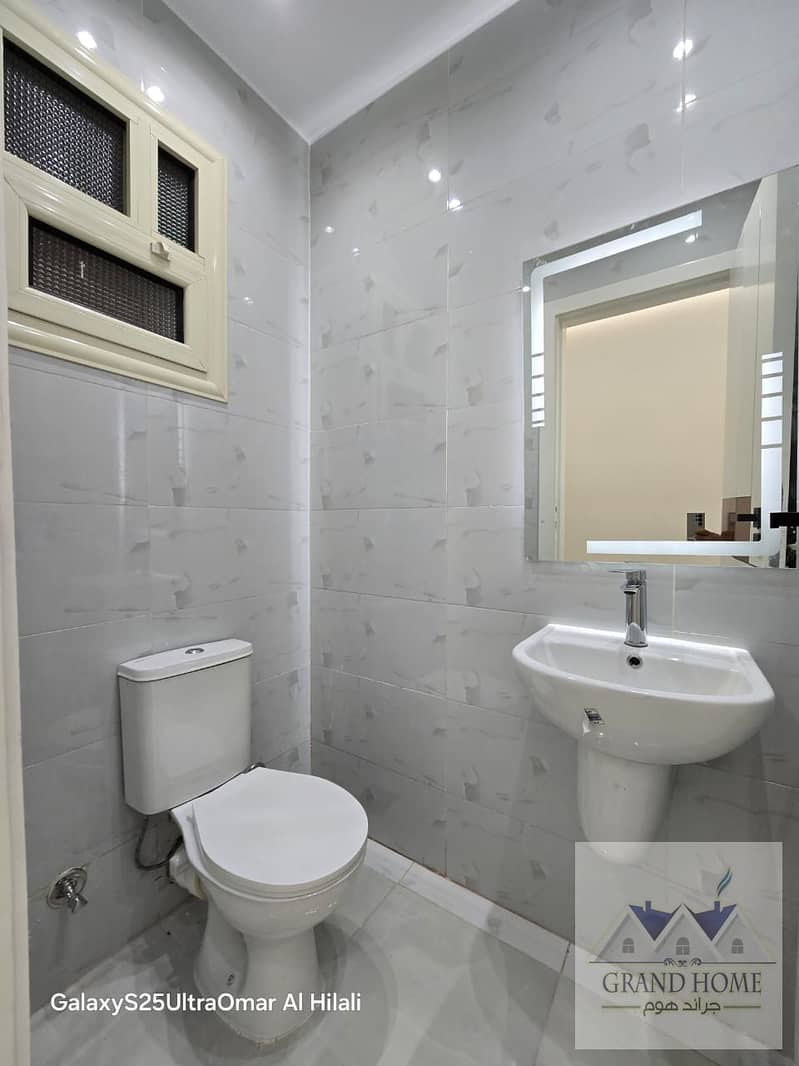 10 538843bb-8fc3-4ec3-ad4f-217fe3dffb72. jpg