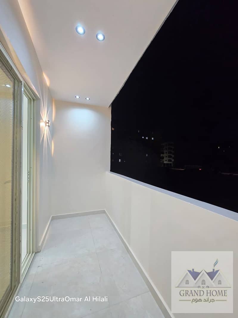 14 ddcbd25b-3e17-441d-ac67-f654a999bcde. jpg