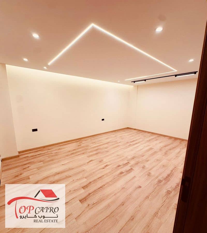 5 IMG-20251207-WA0355_800x900. jpg