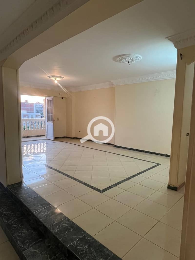 10 f6c43636-bc60-4203-92e8-2159efff3982. jpg