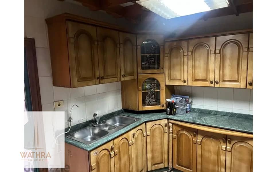 8 155709010-800x600. jpg