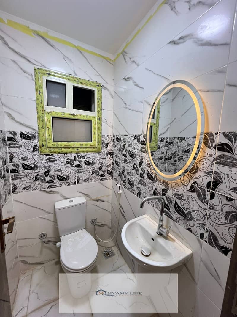 8 WhatsApp Image 2025-10-21 at 4.52. 28 PM (2). jpeg