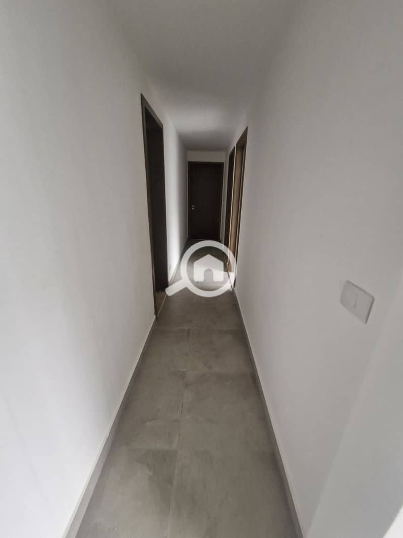 2 5eabd09a-7702-4f4f-bfe2-226dd5cd8a2b. jpg