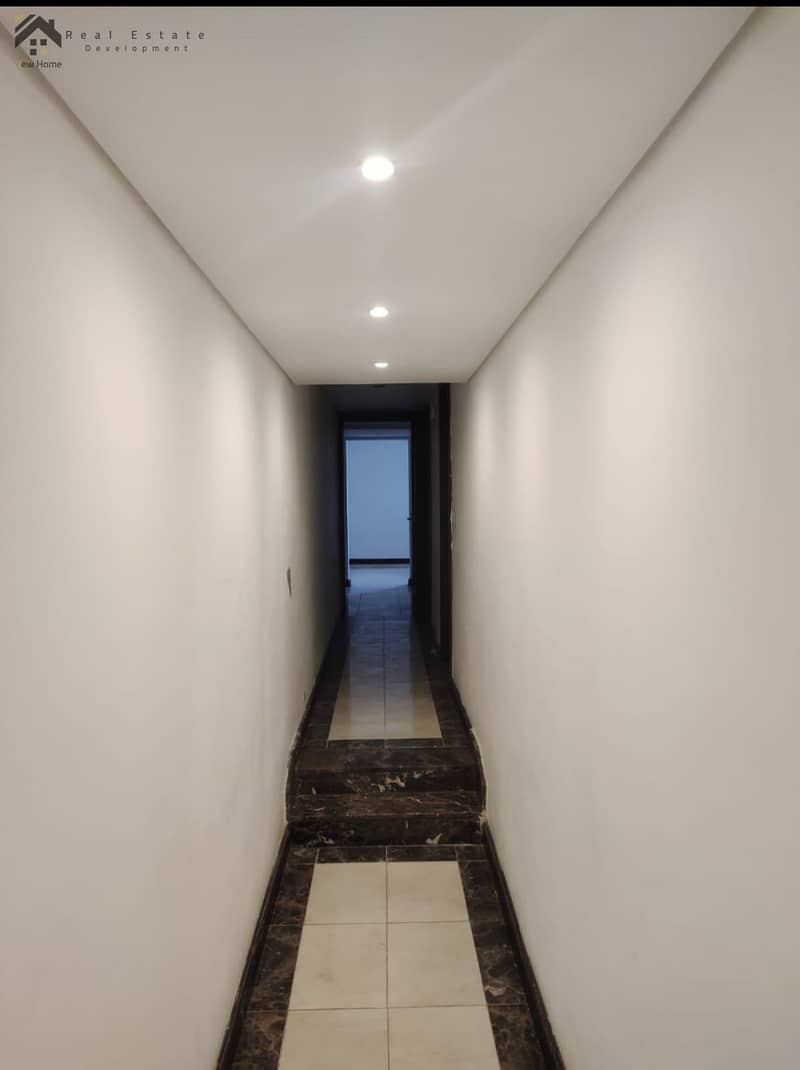 6 WhatsApp Image 2025-11-22 at 12.59. 01_52897961. jpg