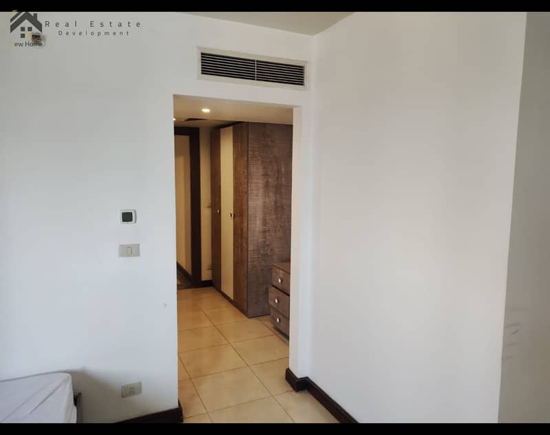 12 WhatsApp Image 2025-11-22 at 12.59. 02_f0620590. jpg