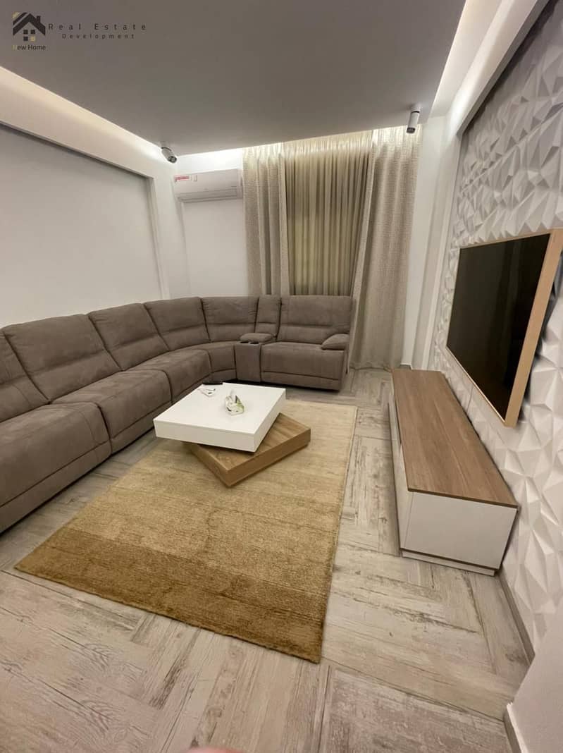 4 WhatsApp Image 2025-10-26 at 11.06. 44_484e8d2c. jpg