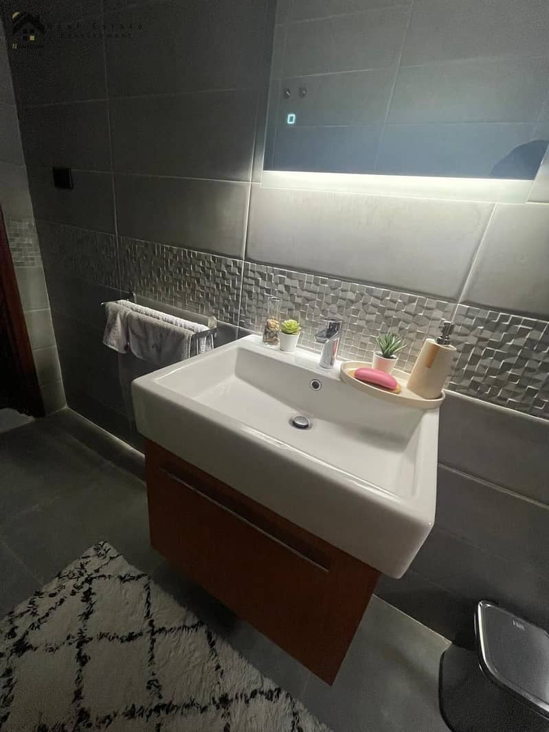 23 WhatsApp Image 2025-10-26 at 11.06. 49_708436d0. jpg