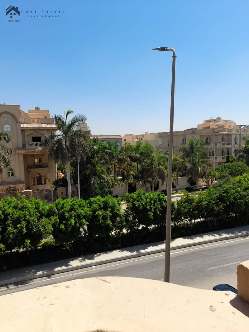 2 WhatsApp Image 2025-09-29 at 13.17. 03_4a3f7ba7. jpg