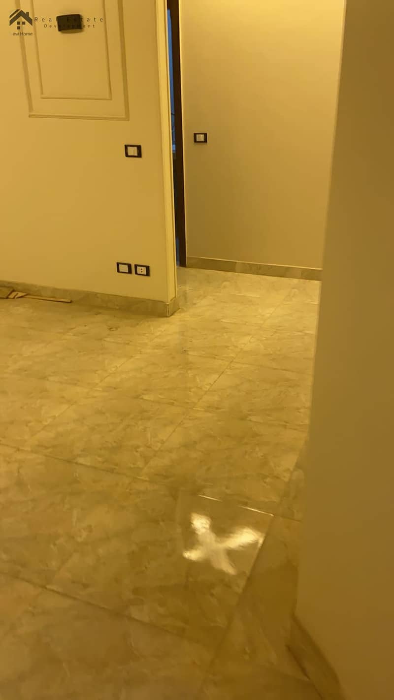 4 WhatsApp Image 2025-09-30 at 12.30. 44_2ef1d89a. jpg