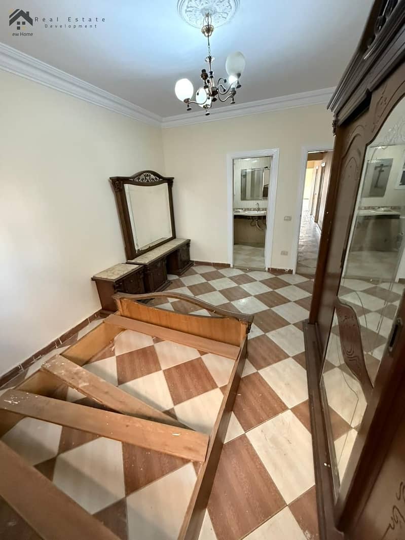 5 WhatsApp Image 2025-09-30 at 13.02. 15_cb7ad3e4. jpg