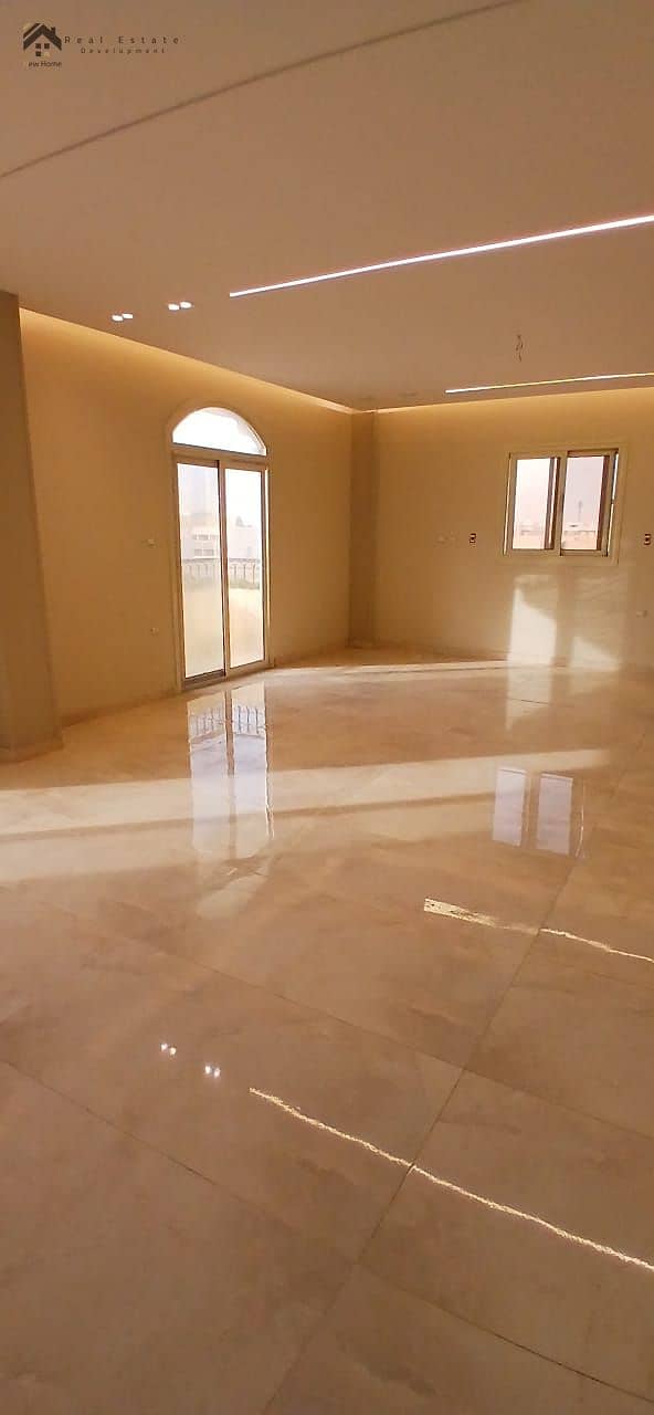 2 WhatsApp Image 2025-11-30 at 15.01. 09_ff7438ae. jpg