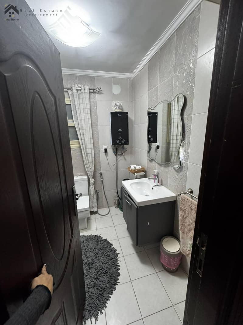 12 WhatsApp Image 2025-10-02 at 14.42. 40_524a9ef9. jpg