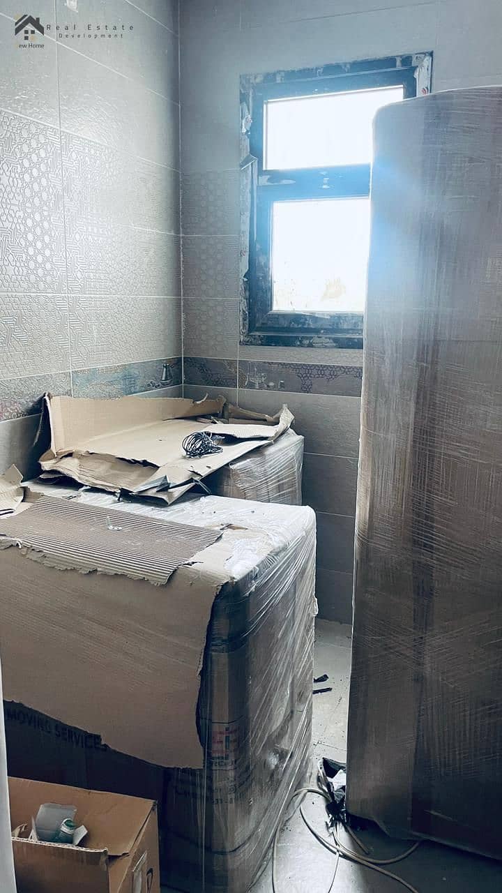 4 0c489f9f-4abc-45b3-8c25-92de0d14c1ec. jpg