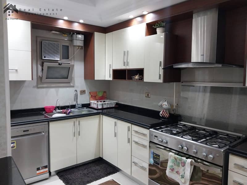 9 WhatsApp Image 2025-12-03 at 22.48. 13_081e8602. jpg