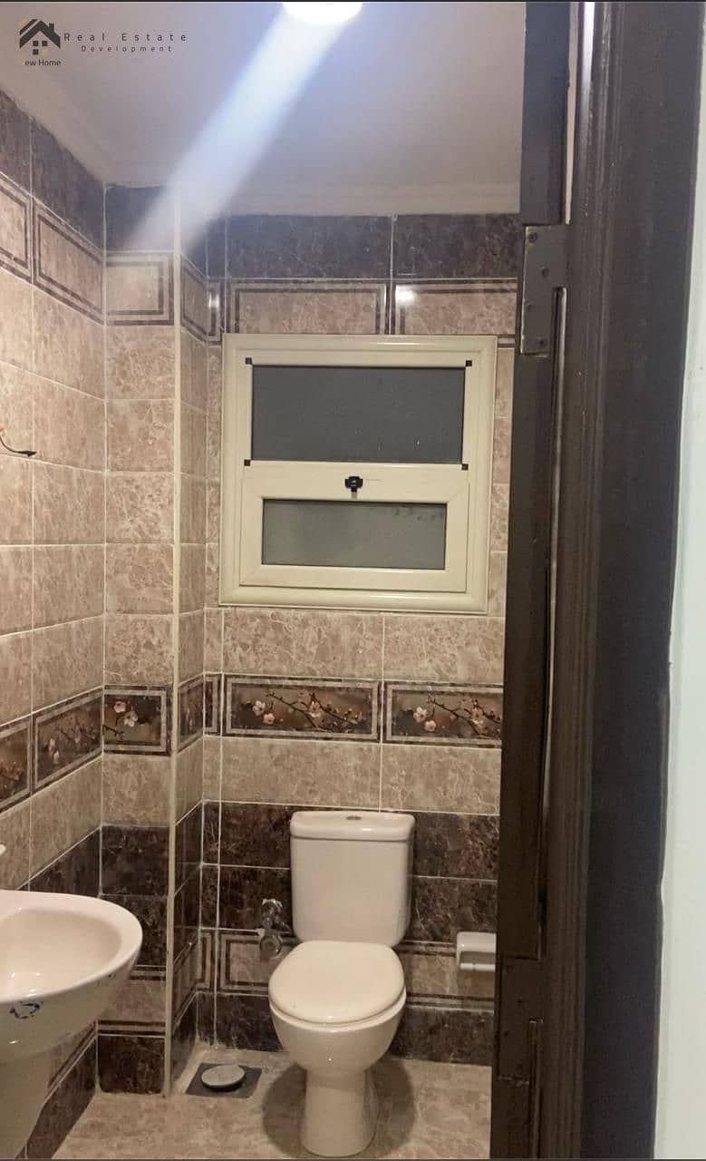 4 WhatsApp Image 2025-11-01 at 18.29. 01_ebb4cd85. jpg