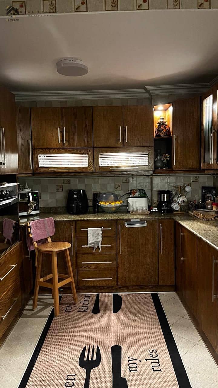 5 7e72e6c5-a574-4dc5-b7ff-84d814f1e610. jpeg