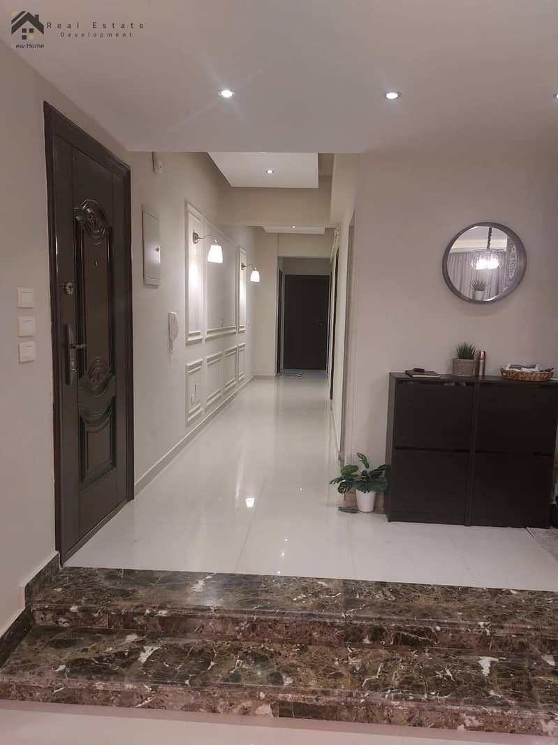 2 b0150cd2-bb64-4d78-bd76-c7b67f6e2077. jpeg