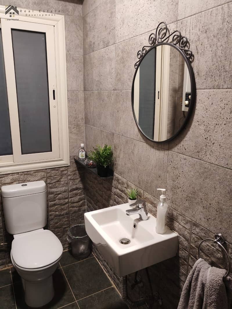 6 3388f9f8-dbad-4341-a760-0ca1ff213f9c. jpeg