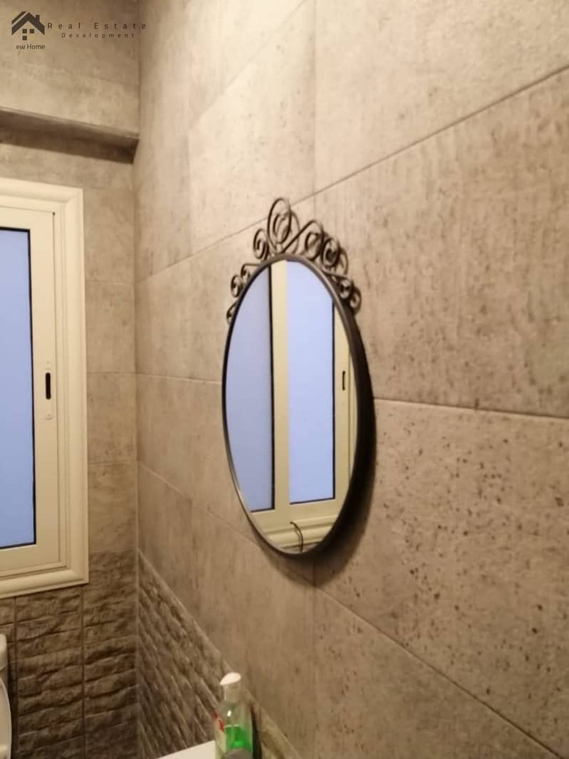 7 7085d7f4-d653-49f1-b170-30768d3ffb96. jpeg