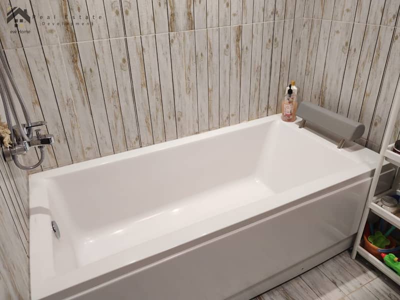 11 fd0f6f02-8fe6-488a-8ab6-379f69ee86ae. jpeg