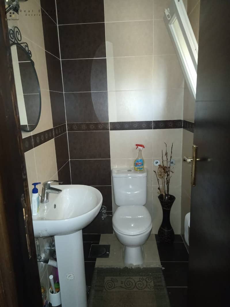 4 WhatsApp Image 2025-12-06 at 11.56. 50_7a0b5823. jpg