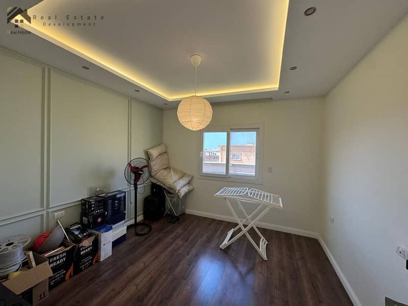 12 WhatsApp Image 2025-12-06 at 13.24. 22_ee636e14. jpg