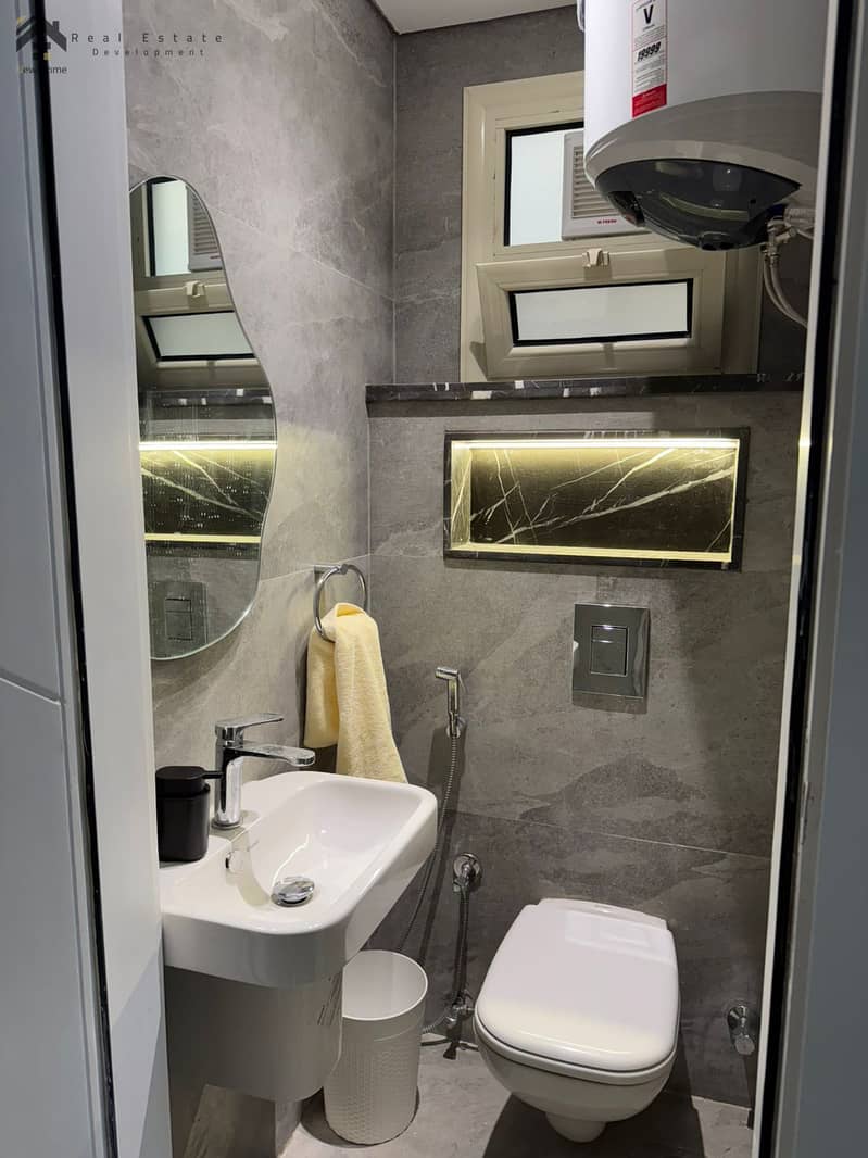 18 WhatsApp Image 2025-10-08 at 15.49. 02_7a489448. jpg