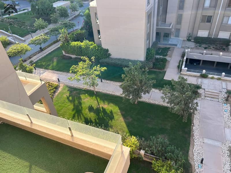 4 WhatsApp Image 2025-10-08 at 16.53. 47_d0d66929. jpg