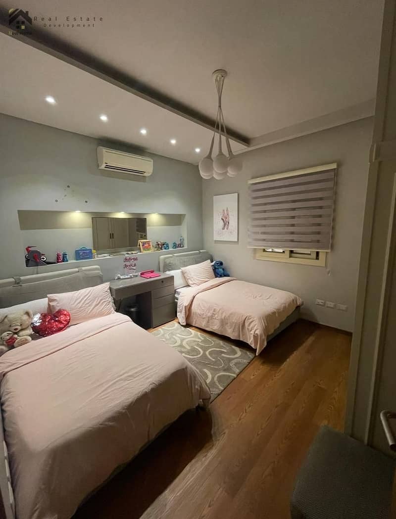 3 WhatsApp Image 2025-10-09 at 14.22. 02_7920a41e. jpg