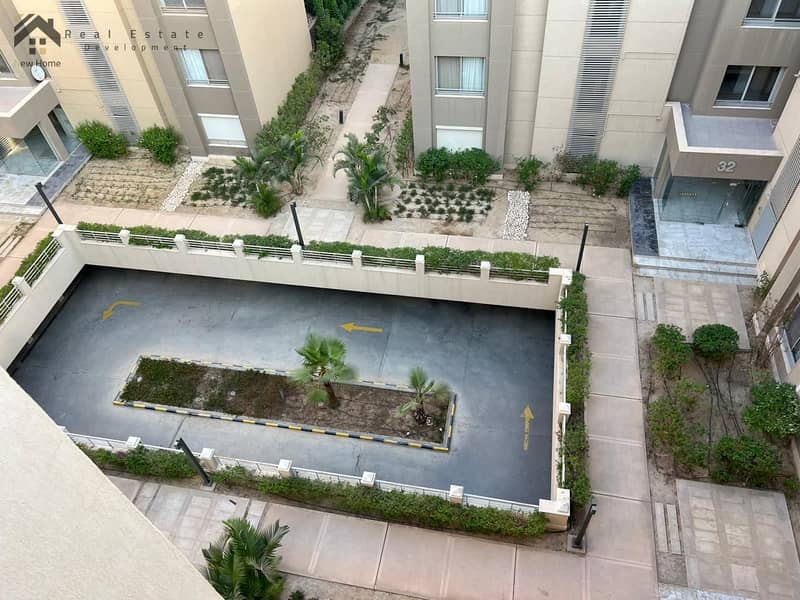 10 WhatsApp Image 2025-10-08 at 16.53. 48_d5cae4ec. jpg