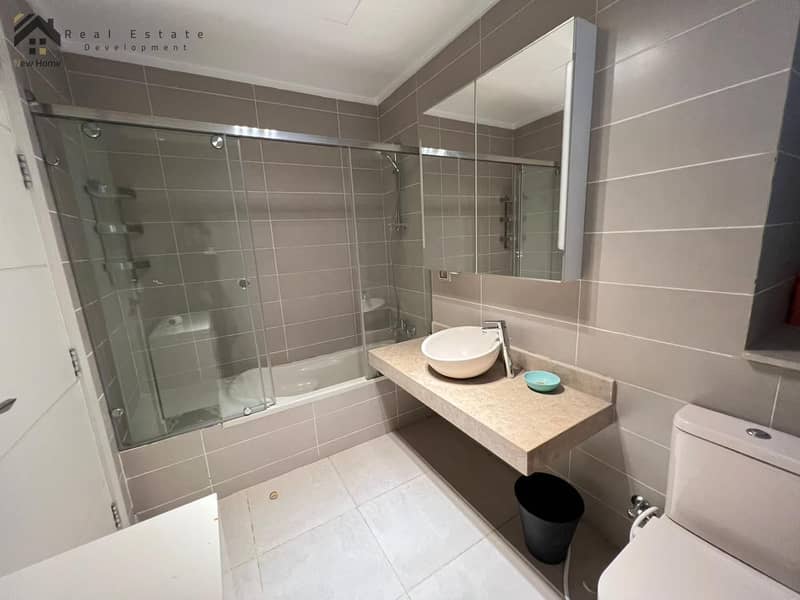 22 WhatsApp Image 2025-10-08 at 16.53. 55_d8dacec5. jpg