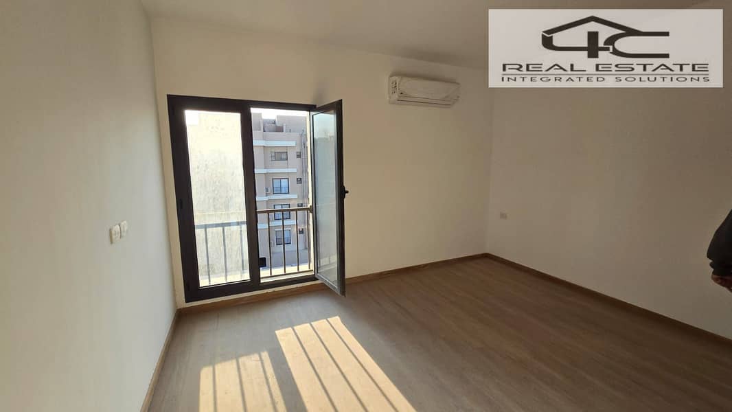 6 WhatsApp Image 2025-11-21 at 9.51. 02 PM. jpeg