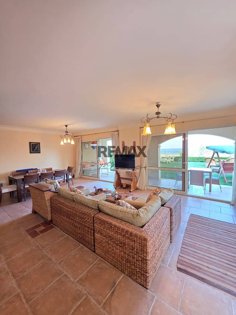 4 2b22ef15-f209-4908-a6de-caf22b8cb0f1. jpg