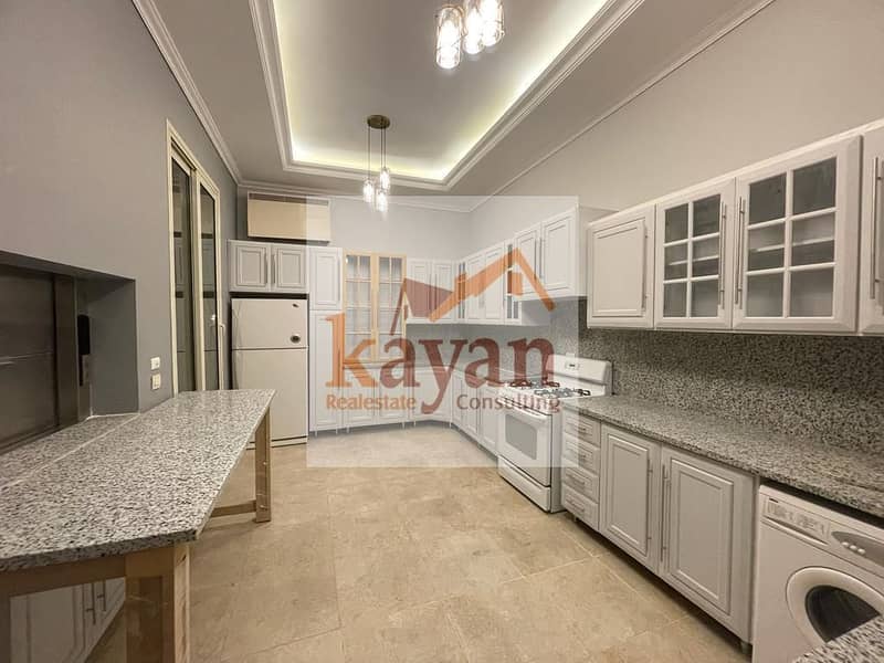 11 46bd7b22-a9dc-49d3-a2b8-9f5079541c0f. jpg