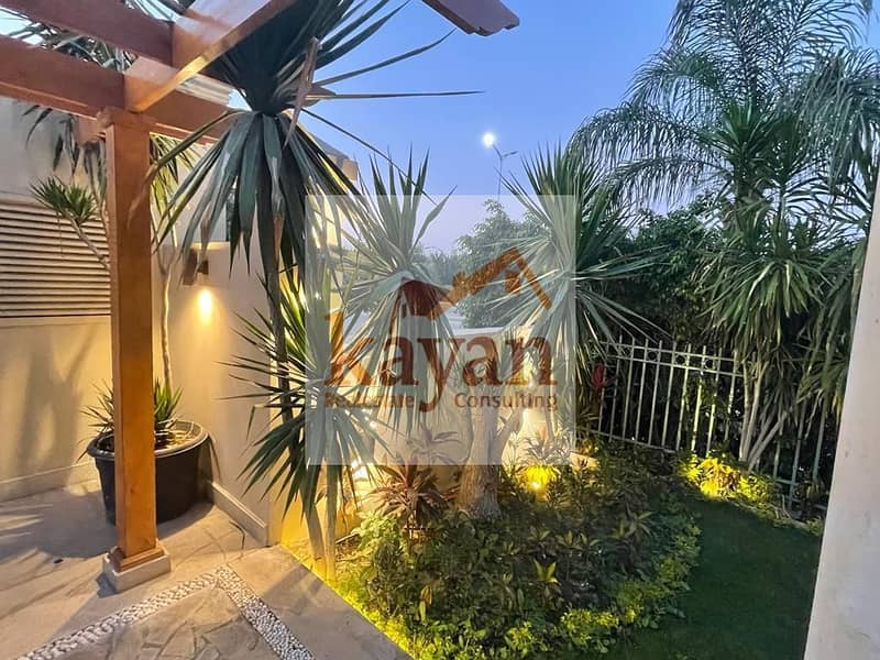 33 b0428f0c-8bb8-4e19-8137-f148e1f037d0. jpg