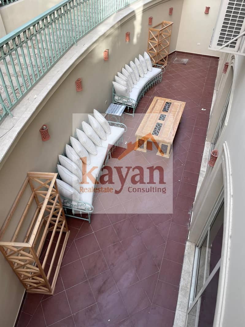 37 d6f2a145-32eb-423b-8d20-a43e29737316. jpg