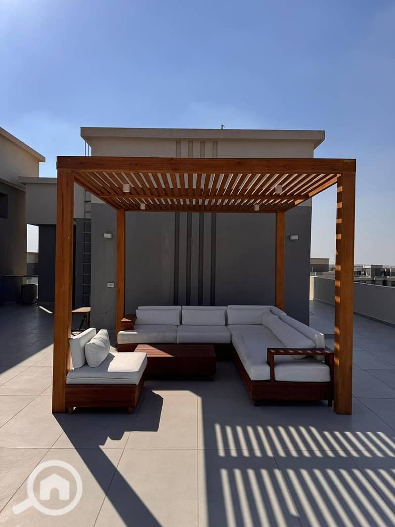 4 WhatsApp Image 2025-12-07 at 1.08. 17 PM (3). jpeg