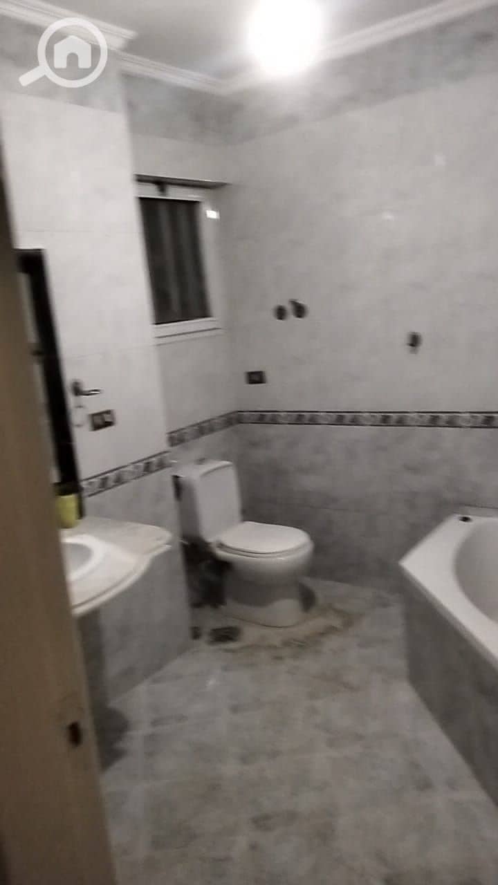 10 WhatsApp Image 2025-12-07 at 10.57. 38 AM. jpeg