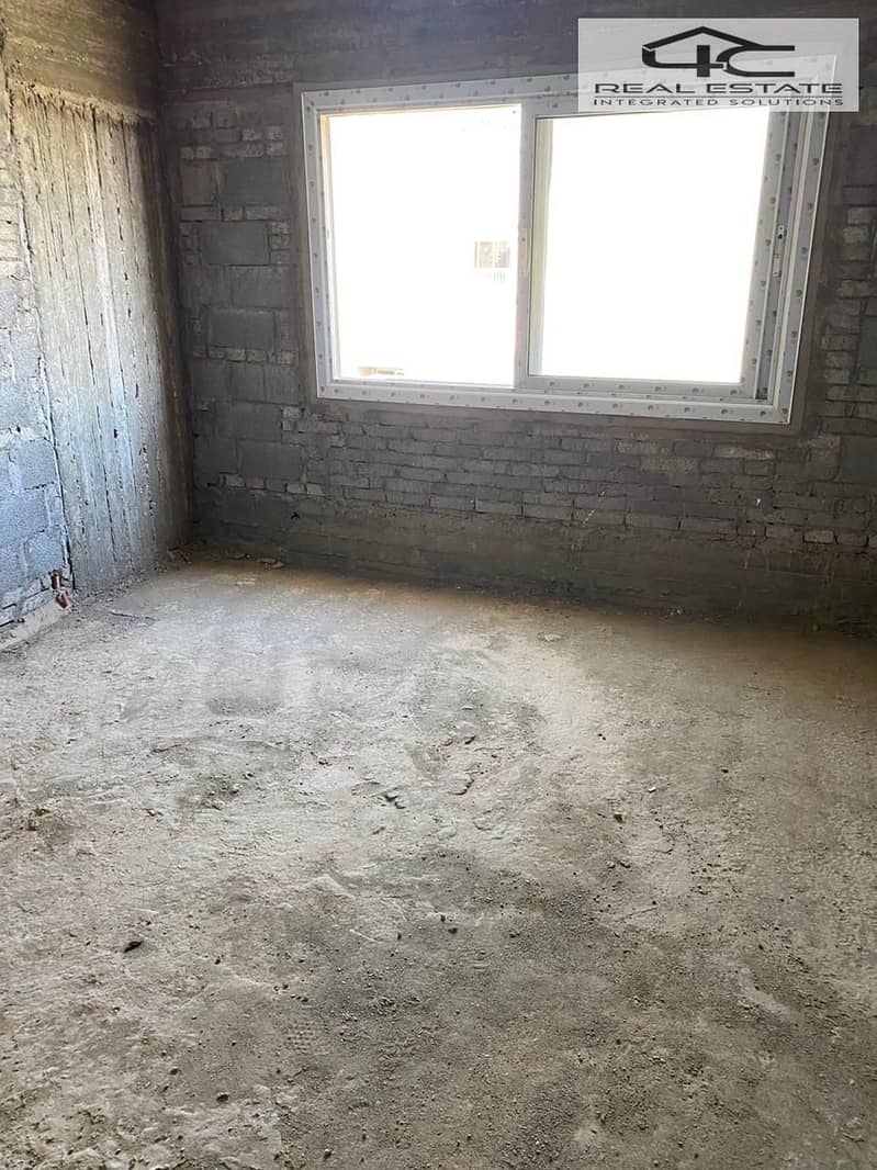 8 WhatsApp Image 2025-12-06 at 2.36. 38 PM (2). jpeg