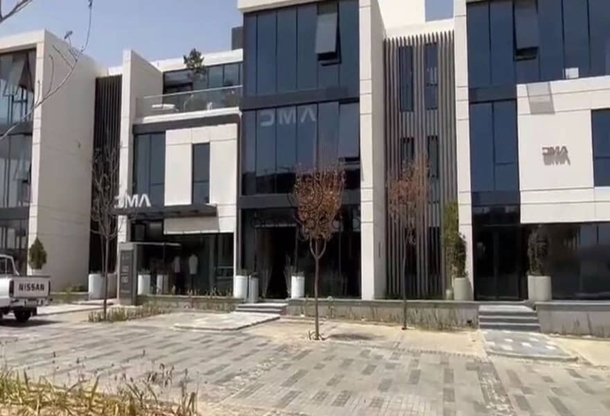 4 a4e5dff0-7c8a-4ca8-850a-c6188a0b6055. jpg