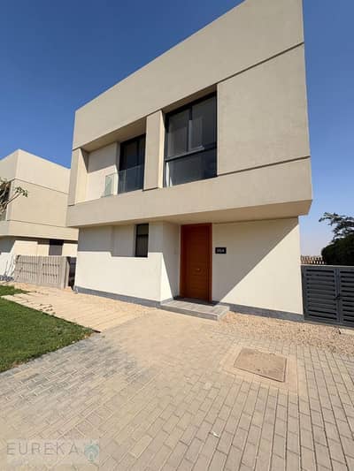 4 Bedroom Villa for Sale in Shorouk City, Cairo - 93c2f372-dcaf-4f4e-92ab-a9515269afd0. jpg
