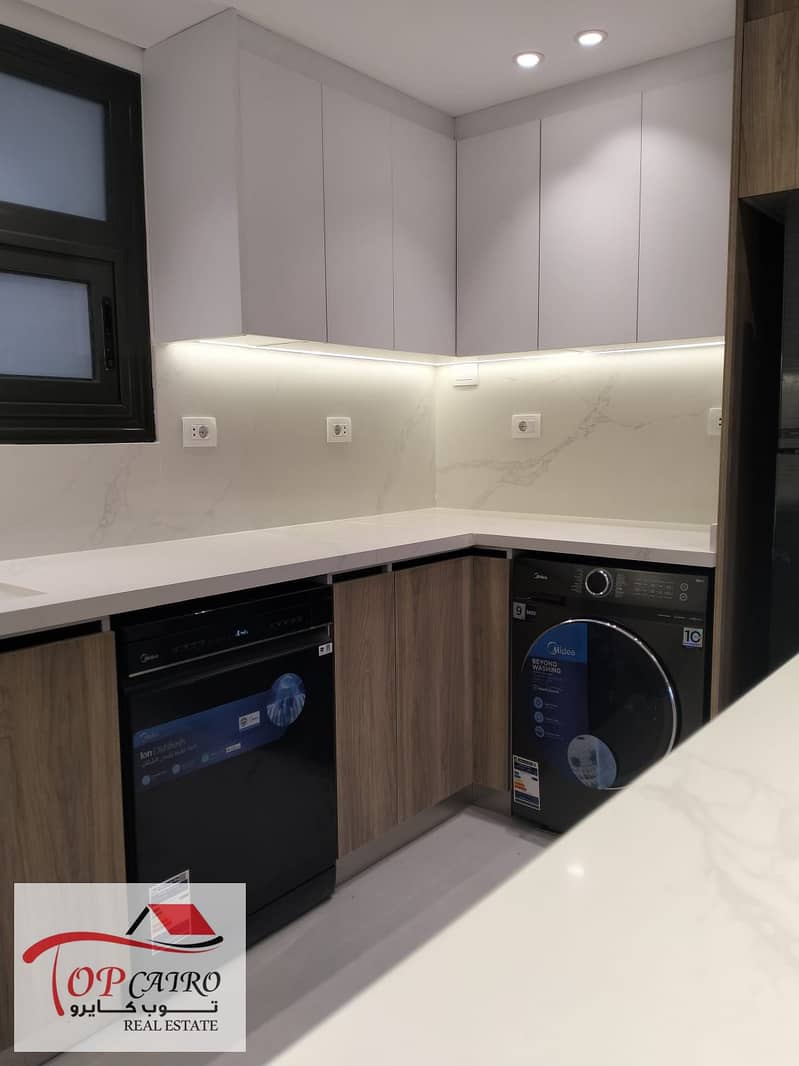 6 WhatsApp Image 2025-12-07 at 1.32. 37 PM (2). jpeg